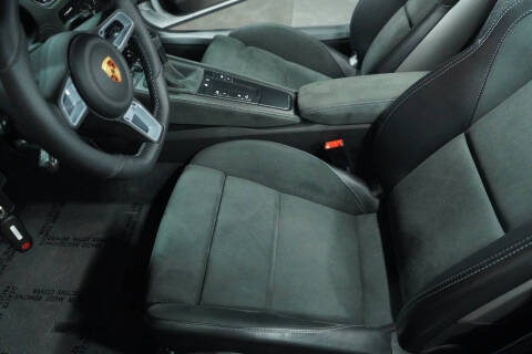 2023 Porsche 718 Cayman GT4 RS