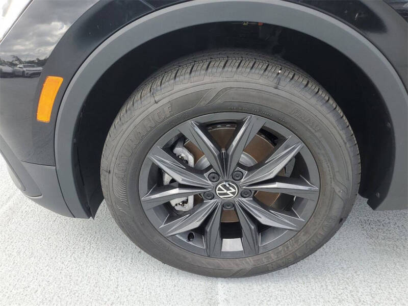 2024 Volkswagen Tiguan SE