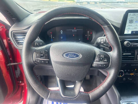 2025 Ford Escape ST-Line Select