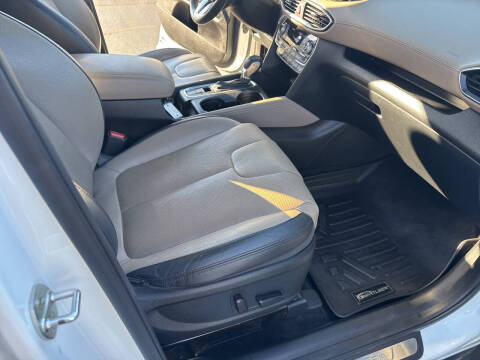 2020 Hyundai Santa Fe Limited 2.0T