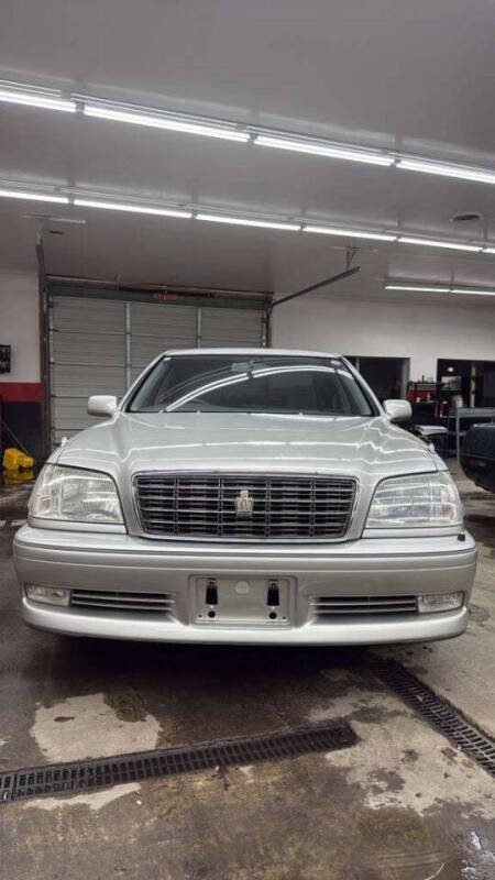 2000 Toyota Crown