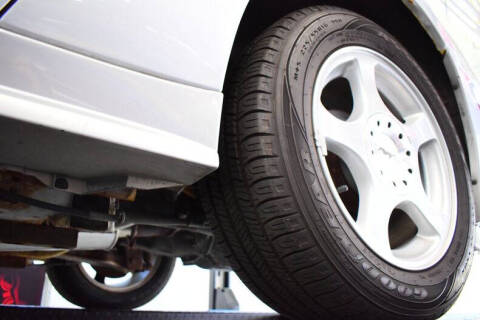 2004 Ford Mustang Deluxe