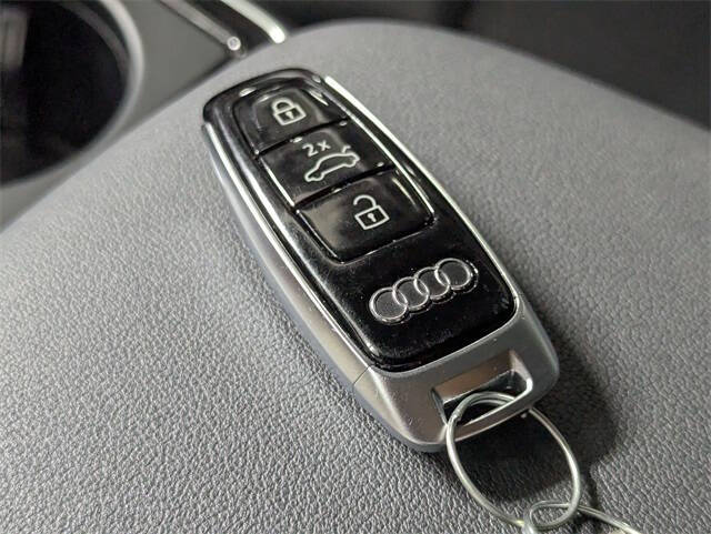 2019 Audi Q8 quattro Premium Plus 55 TFSI