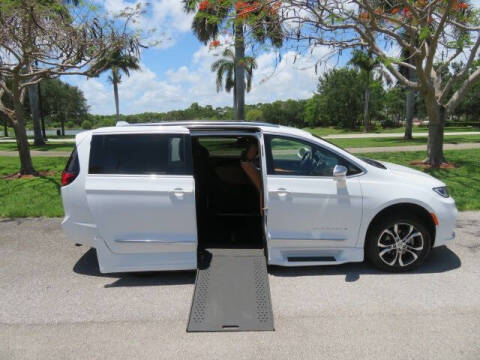 2022 Chrysler Pacifica Pinnacle