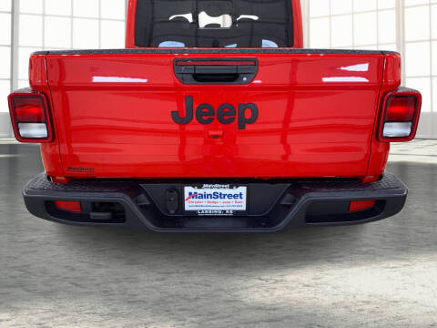 2025 Jeep Gladiator NightHawk