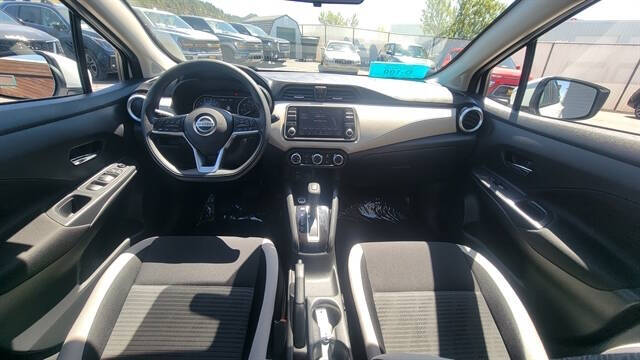 2022 Nissan Versa SV