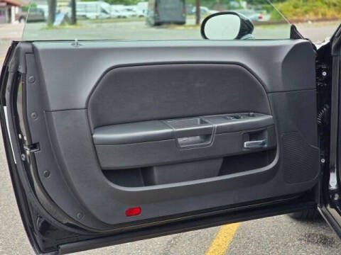 2010 Dodge Challenger SE