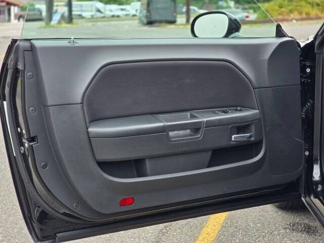 2010 Dodge Challenger SE