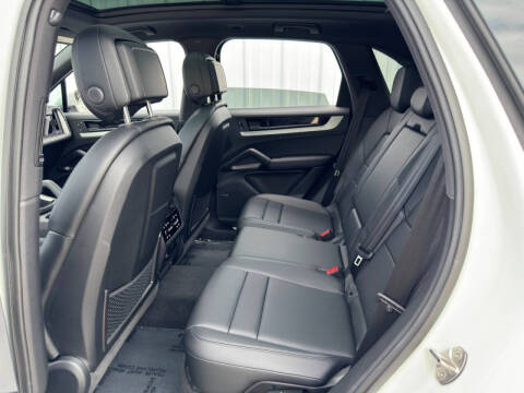 2024 Porsche Cayenne S E-Hybrid