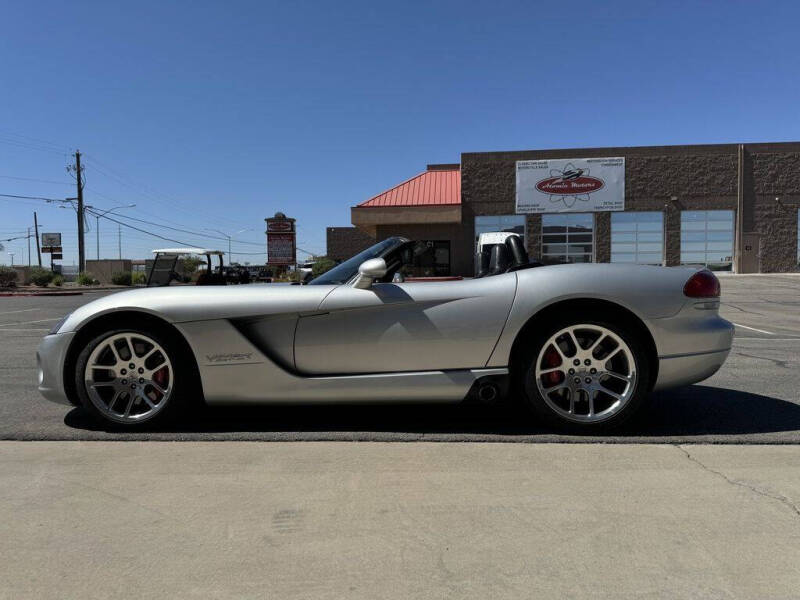 2003 Dodge Viper SRT-10
