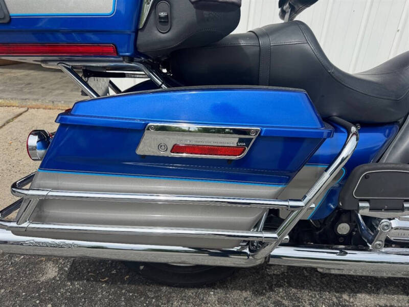 2009 Harley-Davidson FLHTCU -