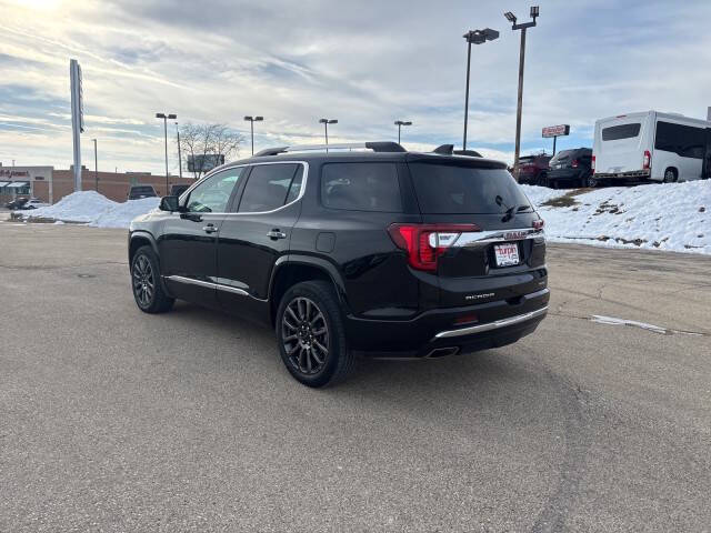 2023 GMC Acadia Denali