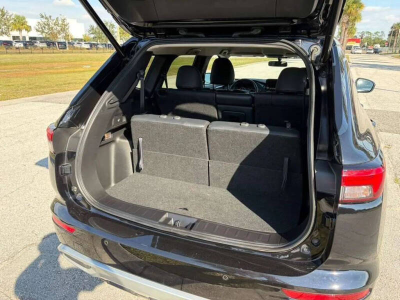 2024 Mitsubishi Outlander