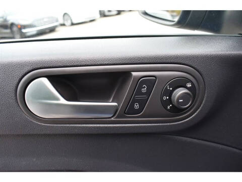 2018 Volkswagen Beetle 2.0T Coast