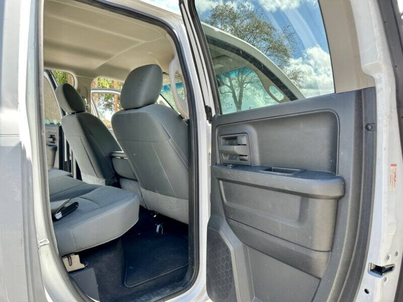 2015 RAM 1500  - $14,995