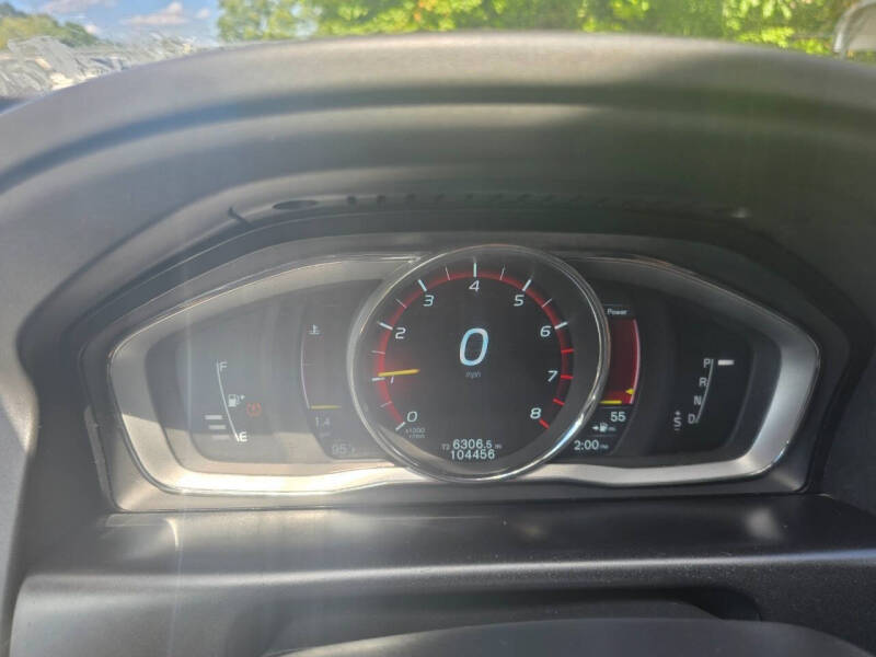 2016 Volvo XC60 T5 Premier