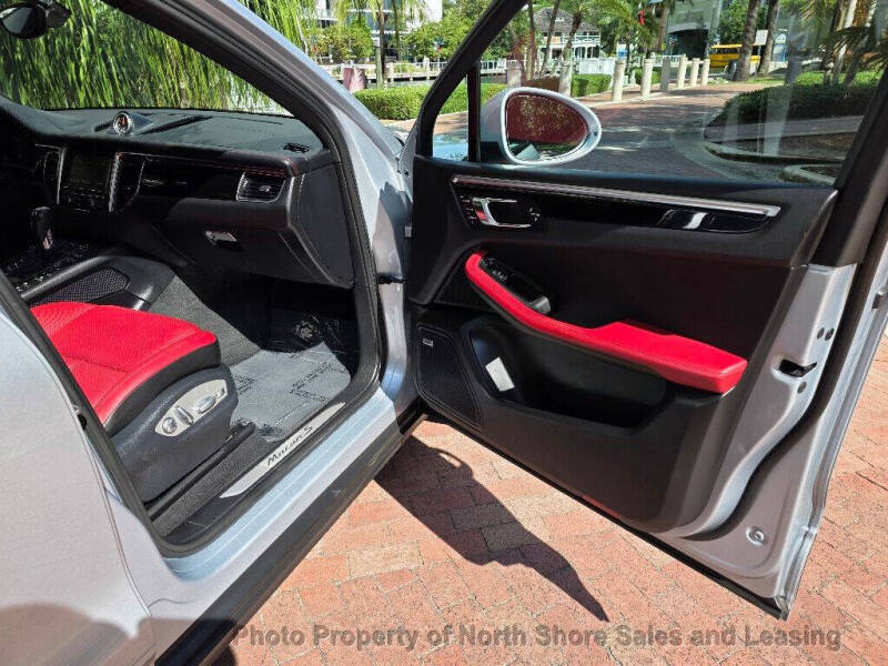 2016 Porsche Macan S