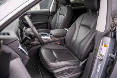 2020 Audi Q8 quattro Premium Plus 55 TFSI