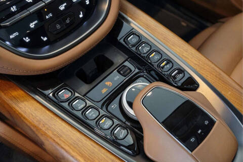 2022 Aston Martin DBX