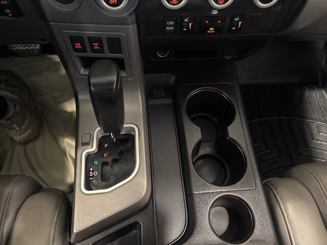 2015 Toyota Sequoia SR5