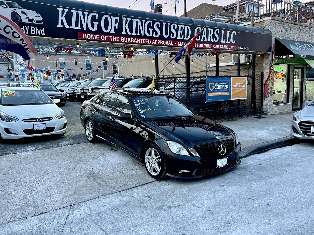 2010 Mercedes-Benz E-Class E 350 Sport 4MATIC AWD 4dr Sedan - Black exterior view 6