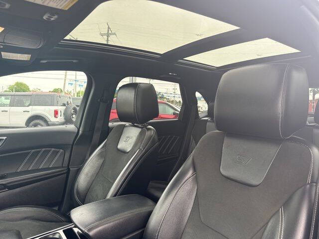 2020 Ford Edge ST