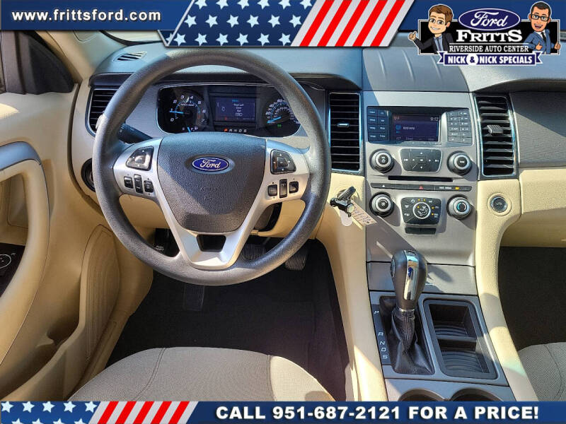 2017 Ford Taurus SE