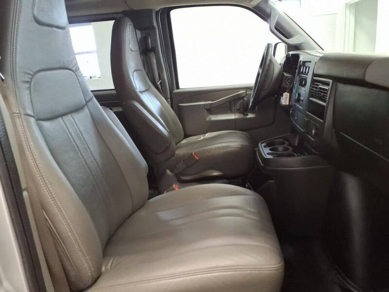 2017 Chevrolet Express LS 3500