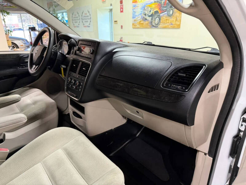 2015 Dodge Grand Caravan SE