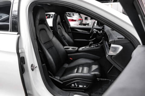 2018 Porsche Panamera