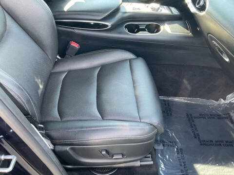 2025 Genesis GV70 2.5T Standard