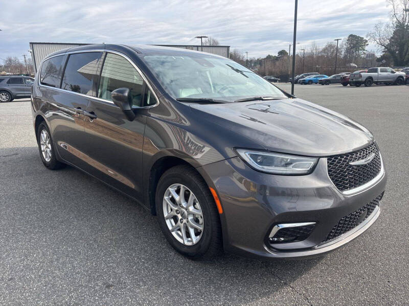 2023 Chrysler Pacifica Touring L