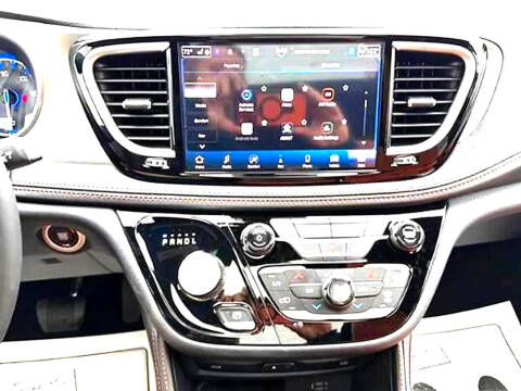 2026 Chrysler Pacifica Pinnacle