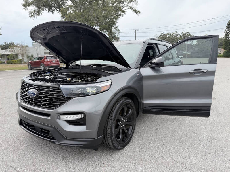 2022 Ford Explorer ST-Line