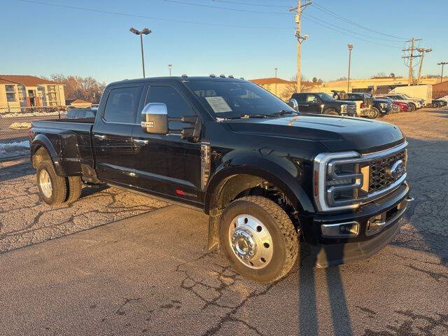 2024 Ford F-450 Super Duty Platinum