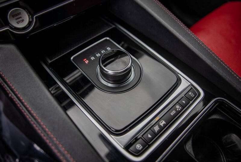 2020 Jaguar F-PACE 25t R-Sport