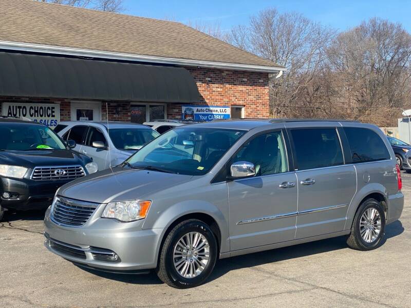 2013 Chrysler Town and Country for sale at Auto Choice in Belton MO