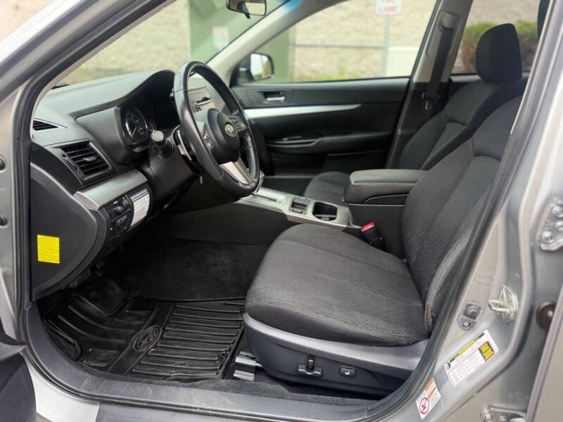 2011 Subaru Outback 2.5i Premium