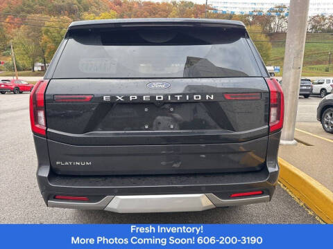 2025 Ford Expedition Platinum