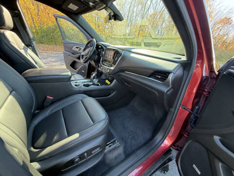 2023 Chevrolet Traverse LT Leather