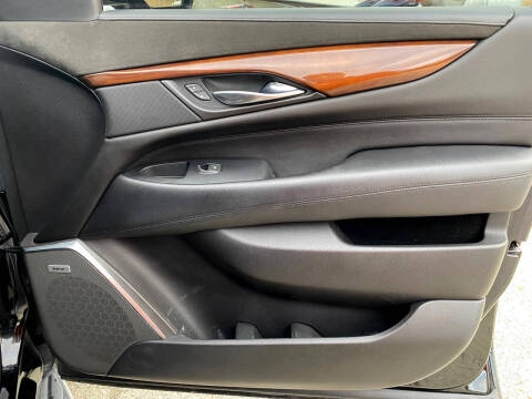 2018 Cadillac Escalade ESV Luxury