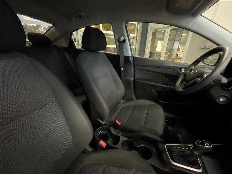 2022 Hyundai Accent SE