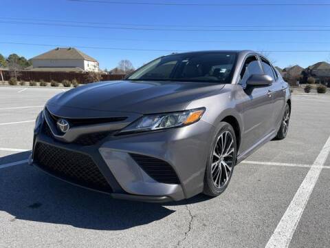 2019 Toyota Camry for sale at E & N Used Auto Sales LLC in Lowell AR