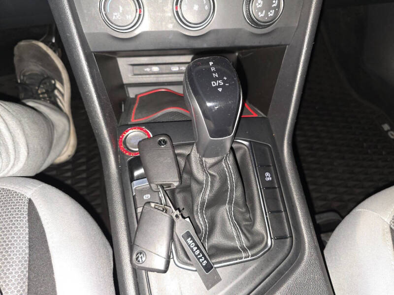 2022 Volkswagen Taos S