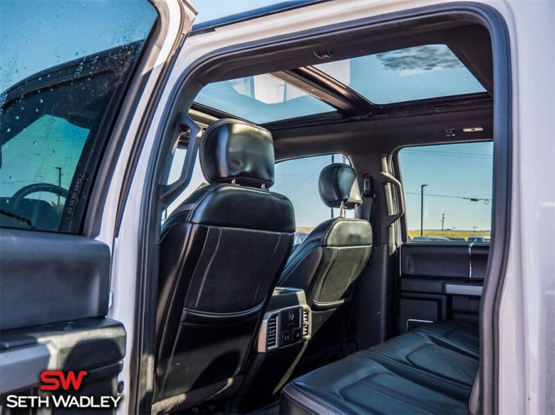 2019 Ford F-250 Super Duty Platinum photo 29