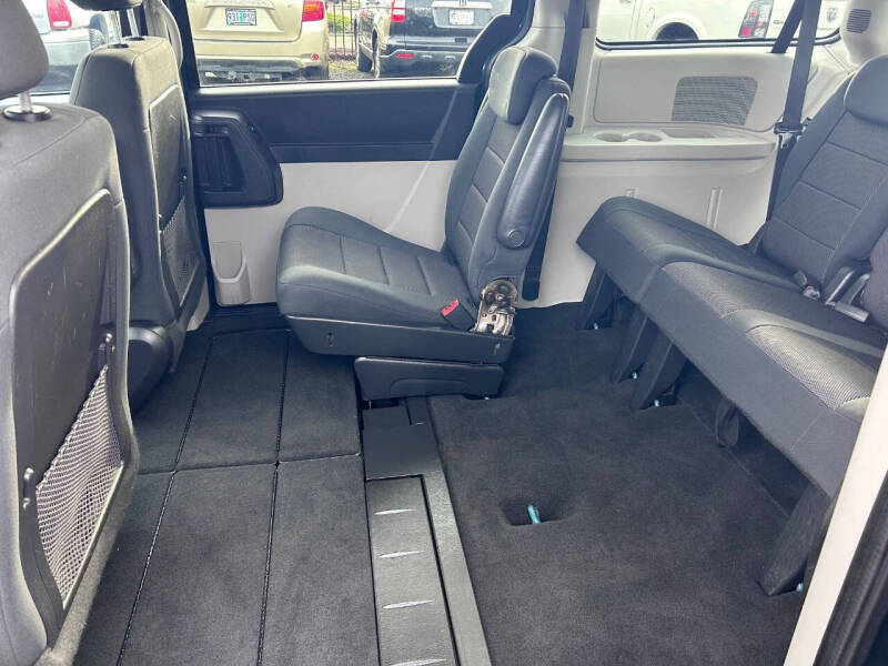 2009 Dodge Grand Caravan SE