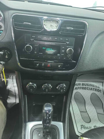2013 Chrysler 200 Limited