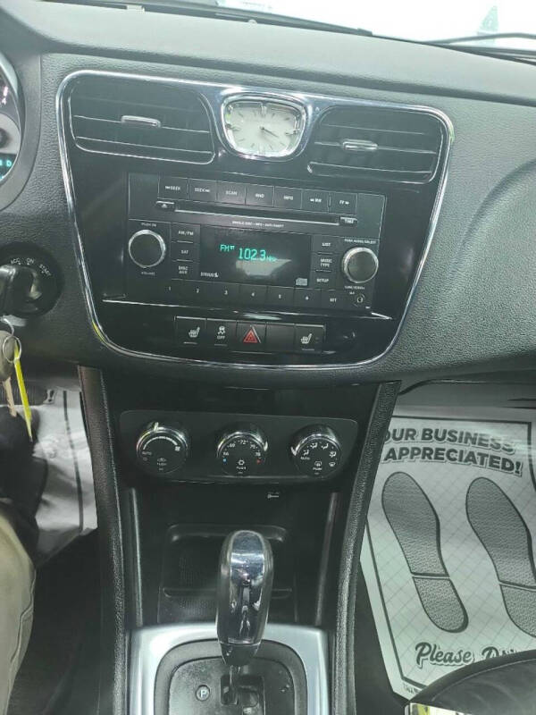 2013 Chrysler 200 Limited