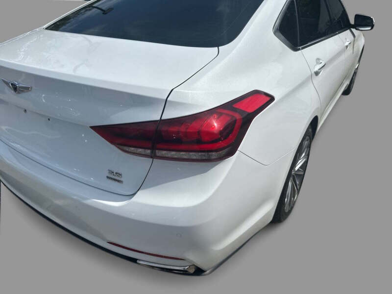 2017 Genesis G80