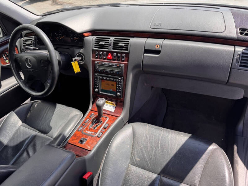 2000 Mercedes-Benz E-Class E 320 4MATIC